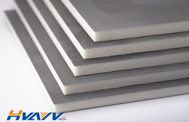 A Polyiso t&aacute;bl&aacute;k t&aacute;rol&aacute;sa &eacute;s kezel&eacute;se az &eacute;p&iacute;tkez&eacute;seken